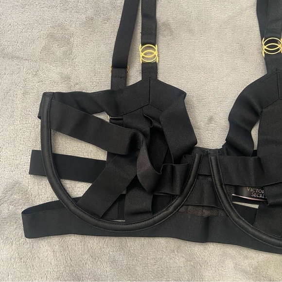 New! Victoria's Secret Very Sexy Strappy Unlined Balconette Bra 10351 - Picture 5 of 9